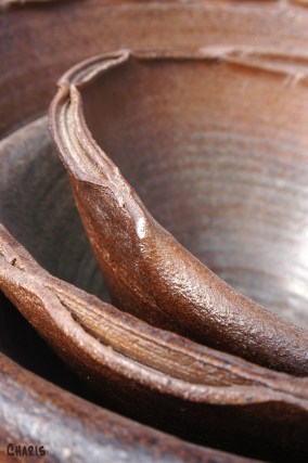 brown pots