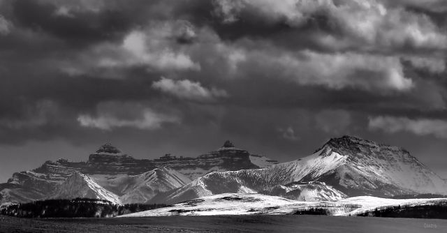 IMG_8519 Pincher Creek Mountains bw