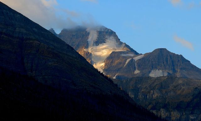 diagonal glacier mountain IMG_0829