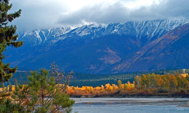 Wasa bridge mountains autumn kootenay river DSC_0018