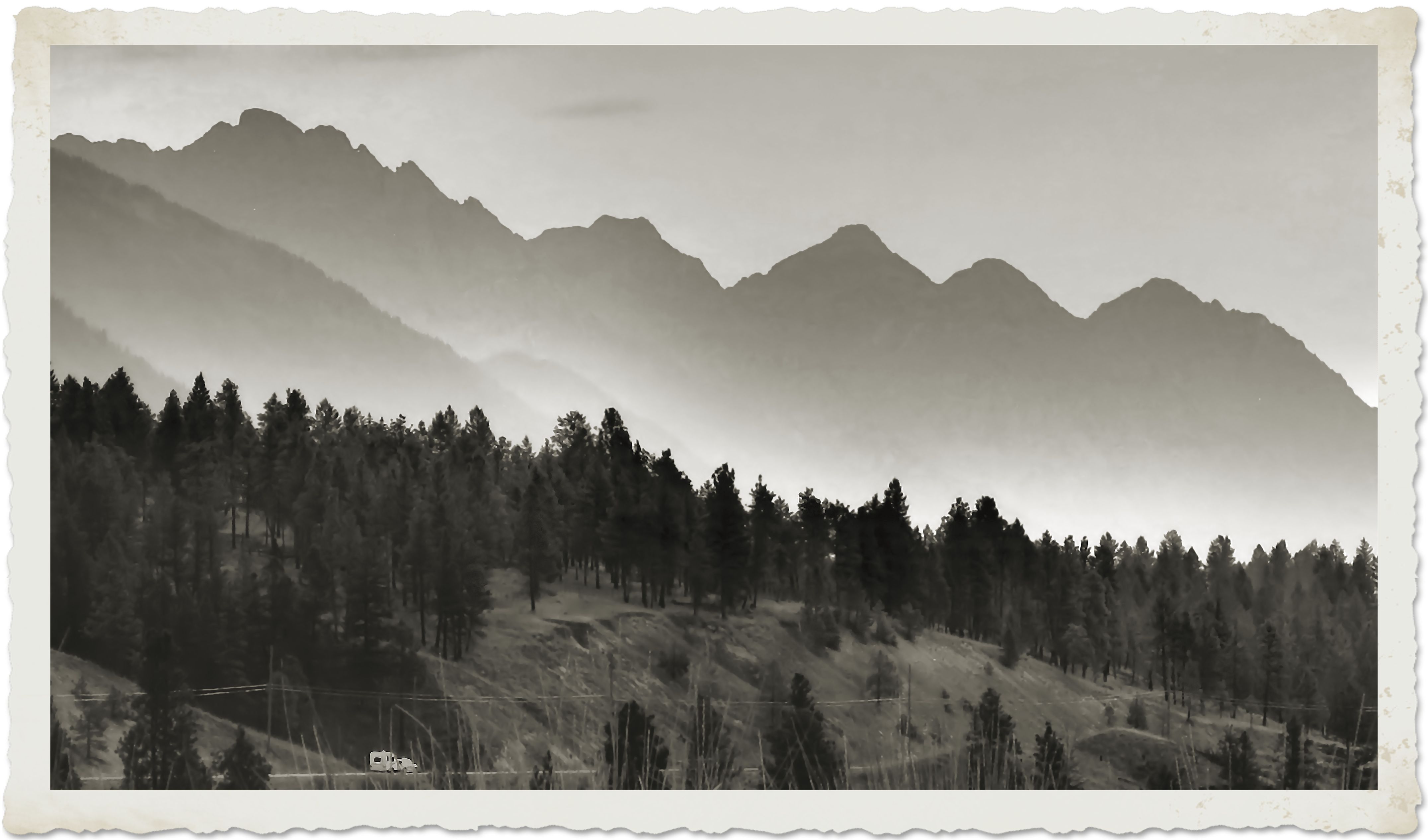 trailer mountains bw IMG_6439