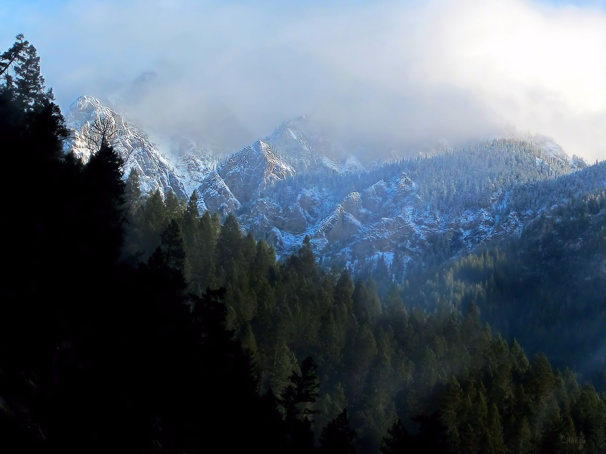 radium-hill-fog-contrast-mountain-ch-crop-mg_4538