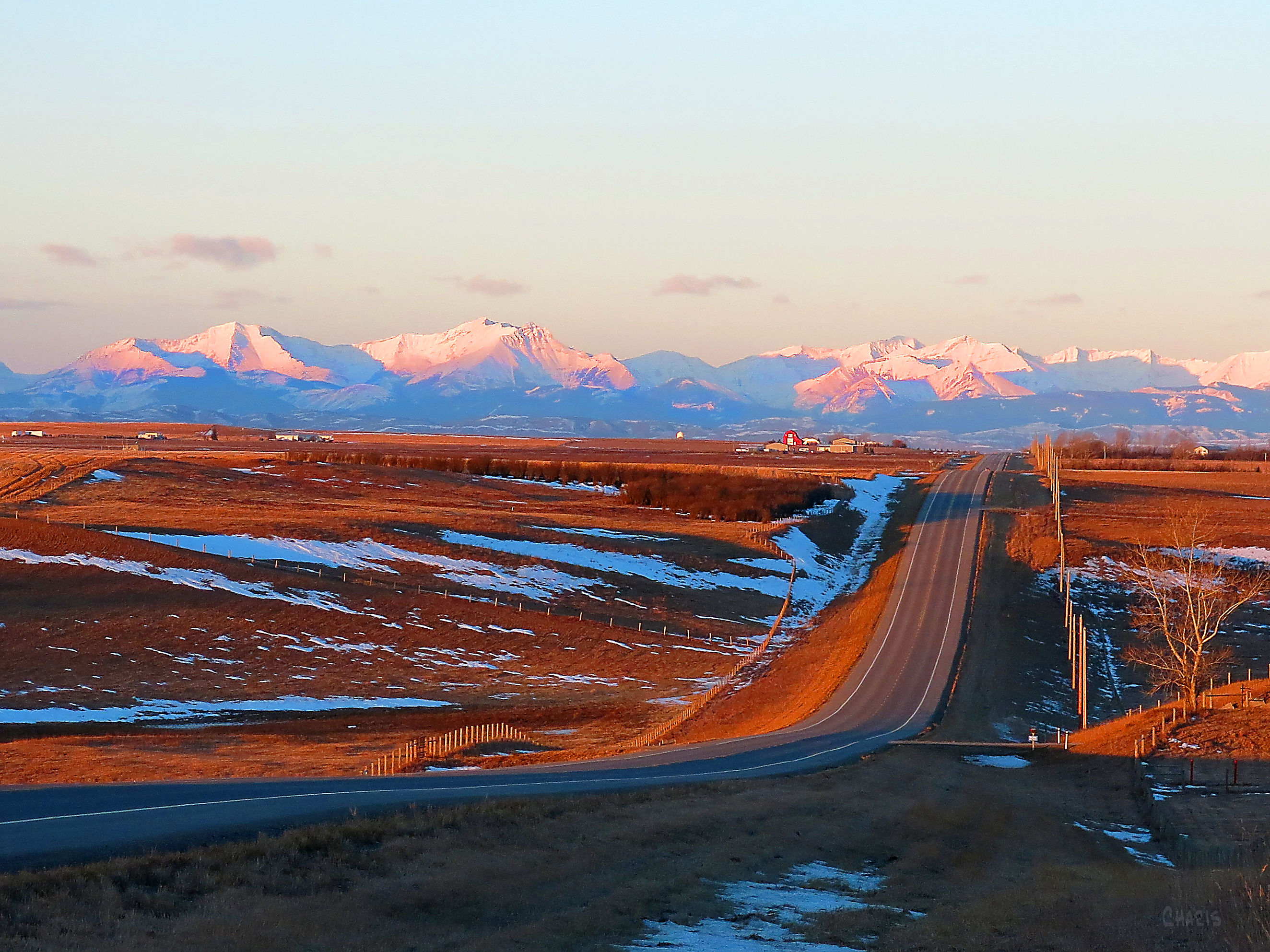 mountains-road-near-high-river-img_6434