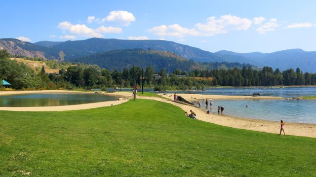 Castlegar ponds IMG_0062